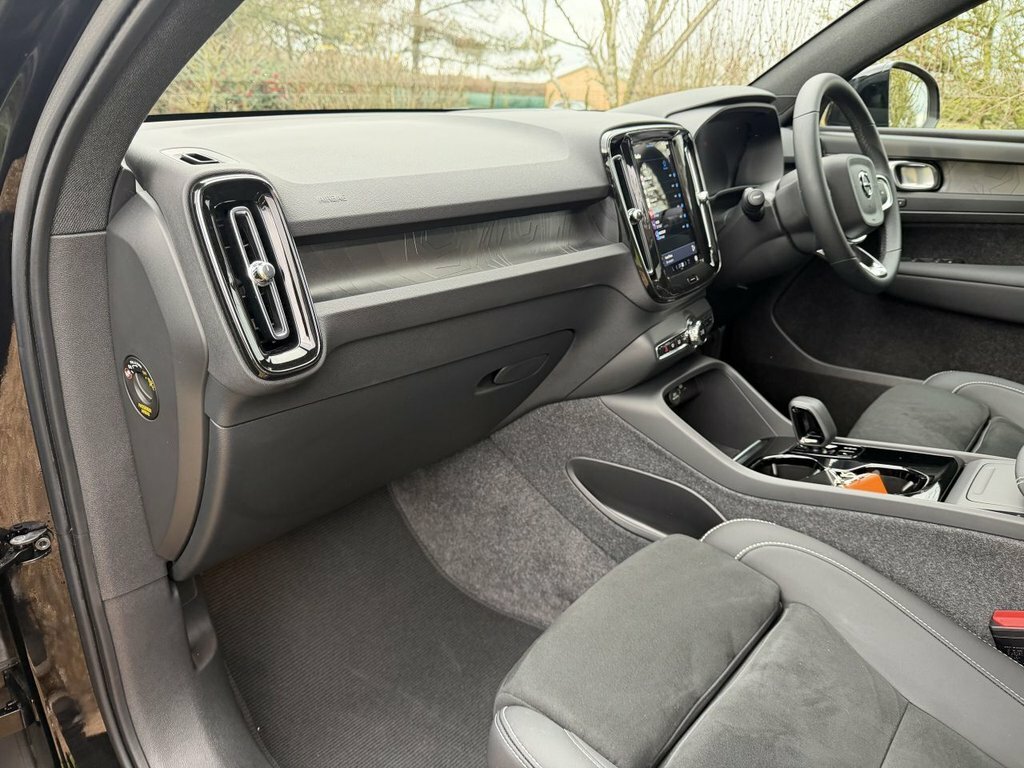 Volvo C40 175Kw Recharge Ultimate 69Kwh Black #24