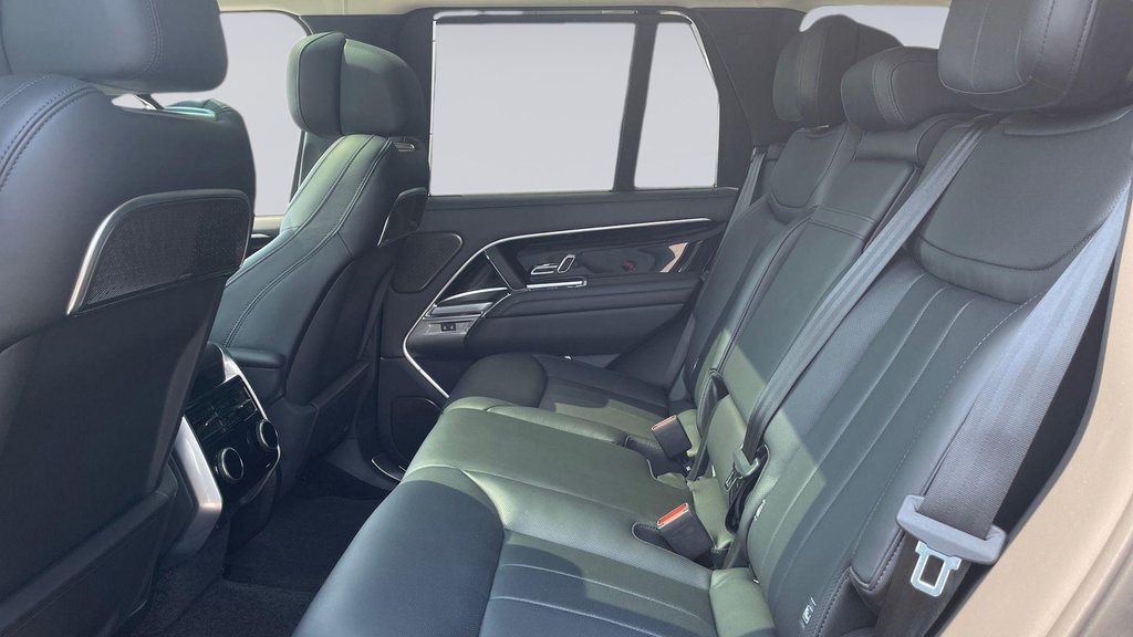 Land Rover Range Rover 4.4 P530 Black #4