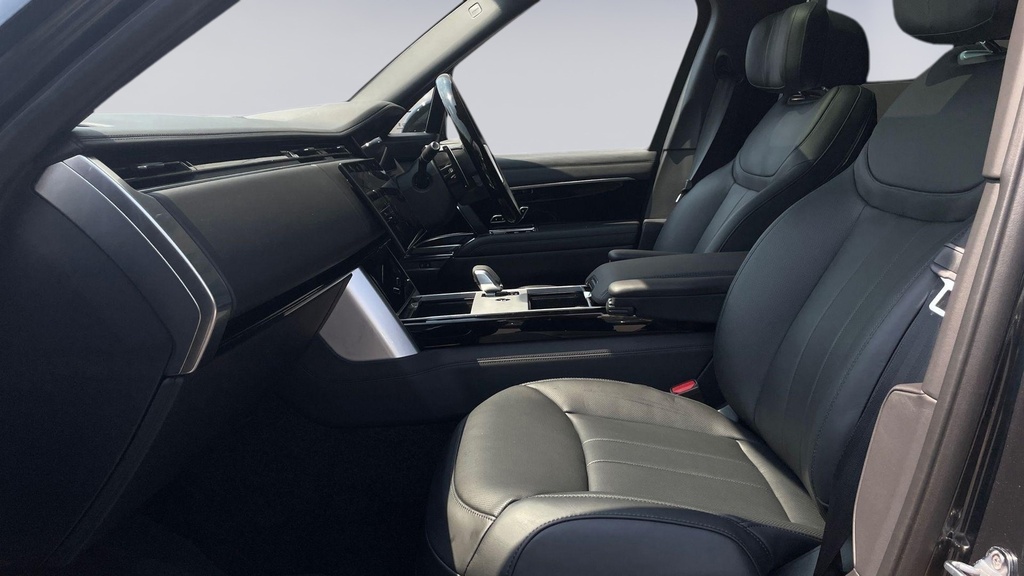 Land Rover Range Rover 4.4 P530 Black #3