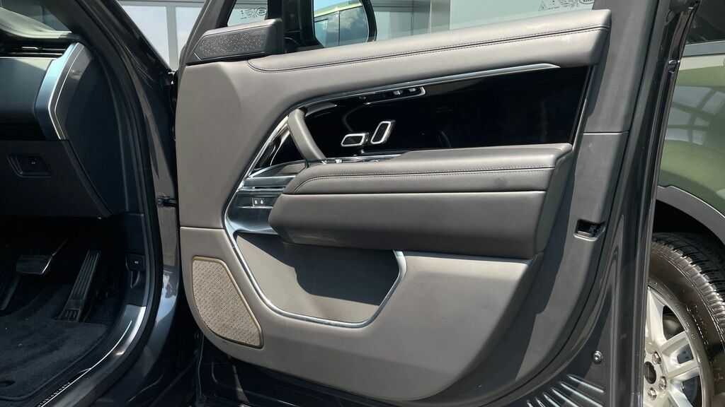 Land Rover Range Rover 4.4 P530 Black #50