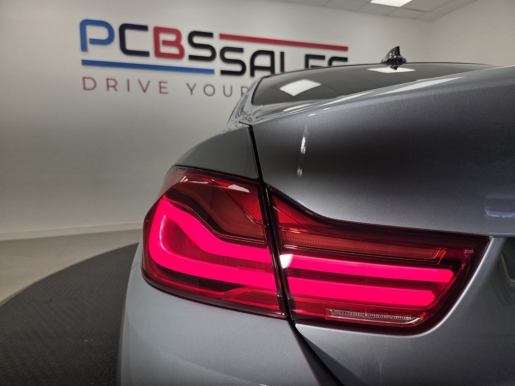 BMW M4 Convertible 3.0 M4 Convertible - Read Advert You W Blue #40