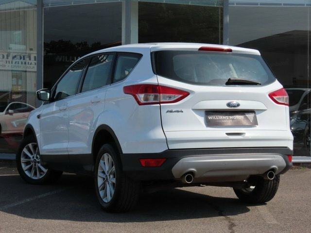 Ford Kuga 2016 2.0 Tdci Titanium Suv 2Wd E White #6