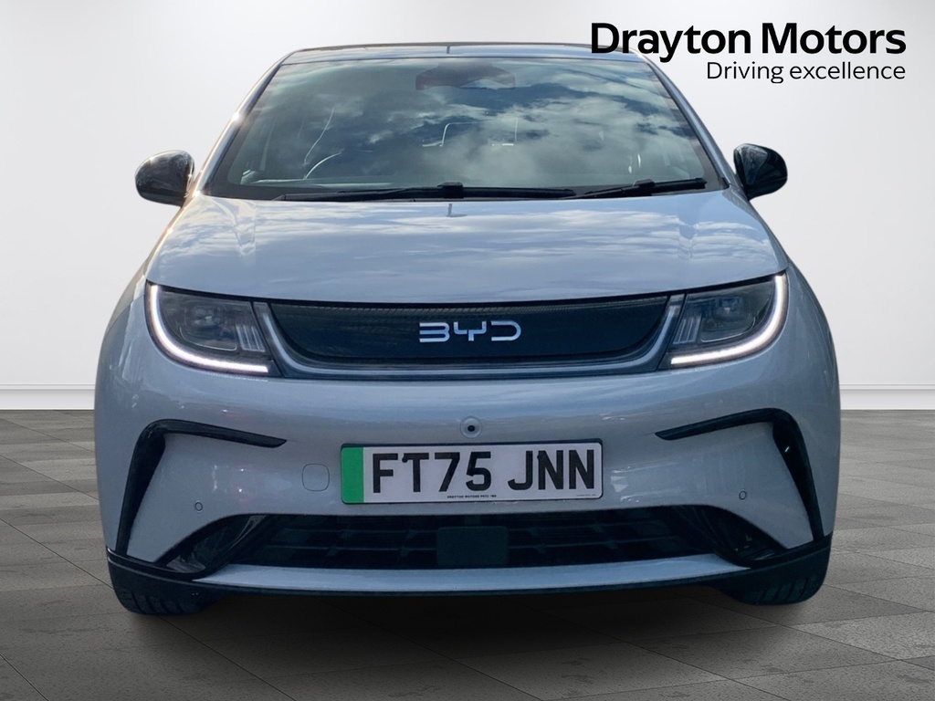 Byd Dolphin 60.48Kwh Comfort Hatchback 204 FT75JNN White #3