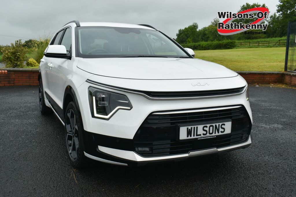 Kia Niro Suv White #3
