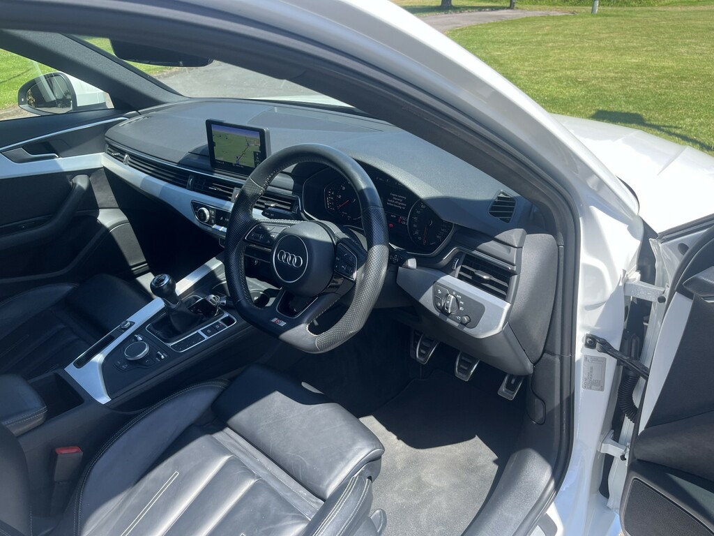 Audi A4 1.4 Tfsi S Line White #6