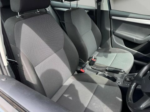 Skoda Octavia 1.6 Tdi S Grey #6