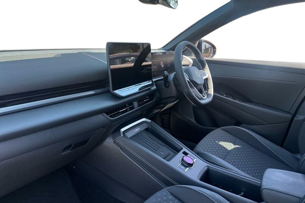 Volkswagen T-Roc New T-roc R-line 1.5 Etsi 150 Ps 7-Speed Dsg Black #2