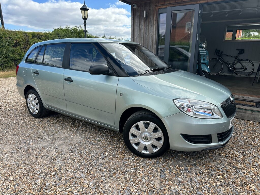 Skoda Fabia 1.2 S Estate Euro 5 69 Ps Green