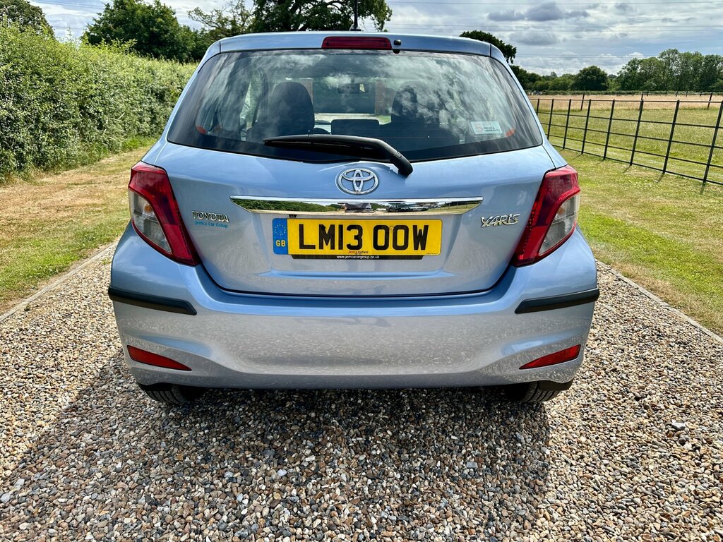 Toyota Yaris 1.33 Tr  #8