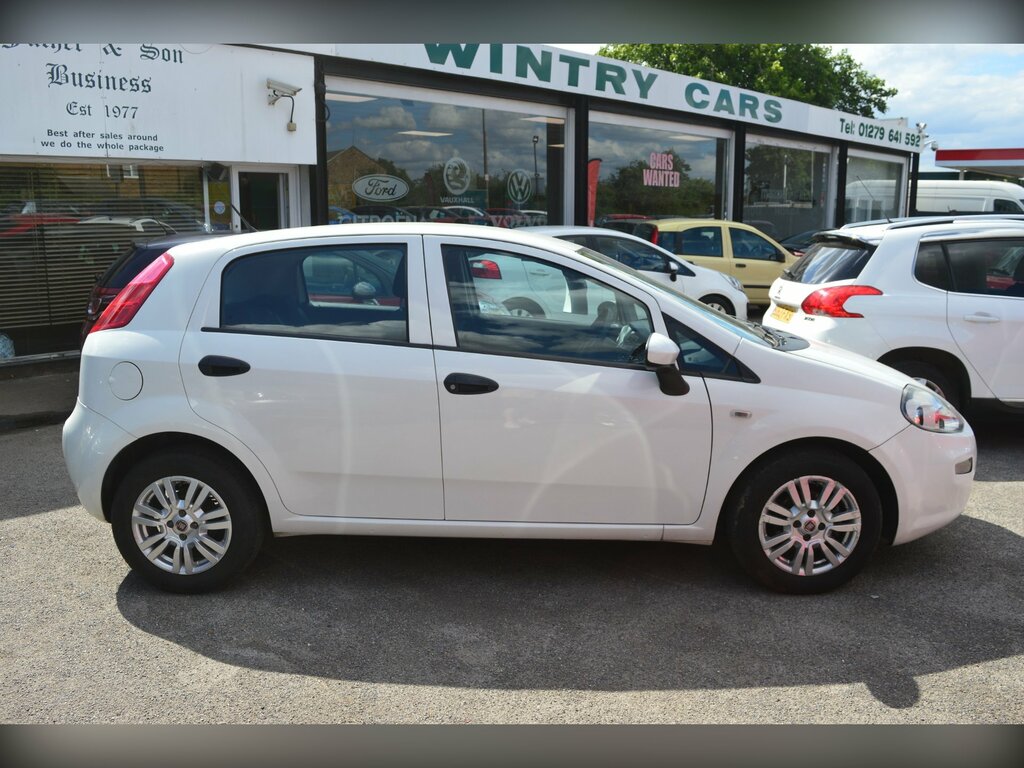 Fiat Punto 1.2 Pop Hatchback Euro 6 69 Bhp White #6
