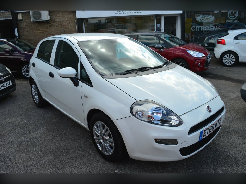 Fiat Punto 1.2 Pop Hatchback Euro 6 69 Bhp White