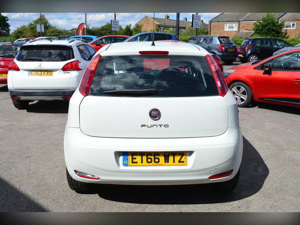 Fiat Punto 1.2 Pop Hatchback Euro 6 69 Bhp White #5