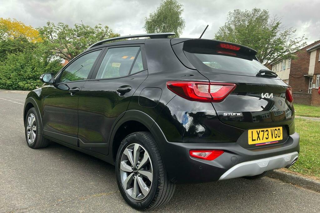 Kia Stonic 1.0 T-gdi 2 Suv Dct Black #2