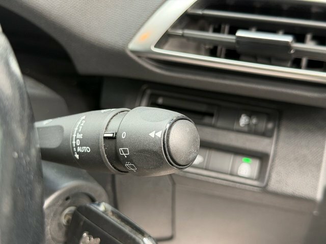 Peugeot 5008 5008 Allure Puretech Ss White #28