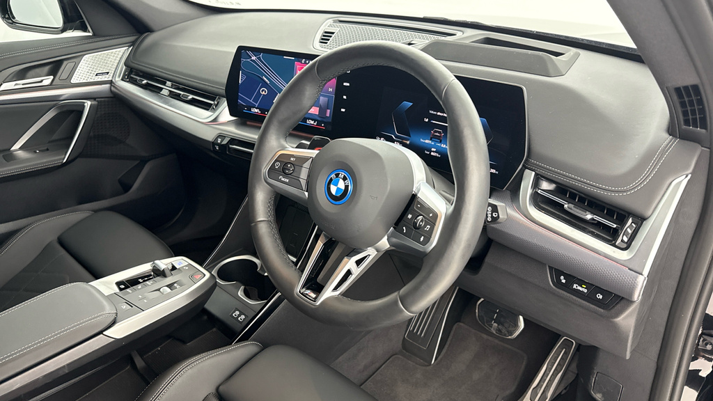 BMW iX1 Ix1 Edrive20 M Sport #6