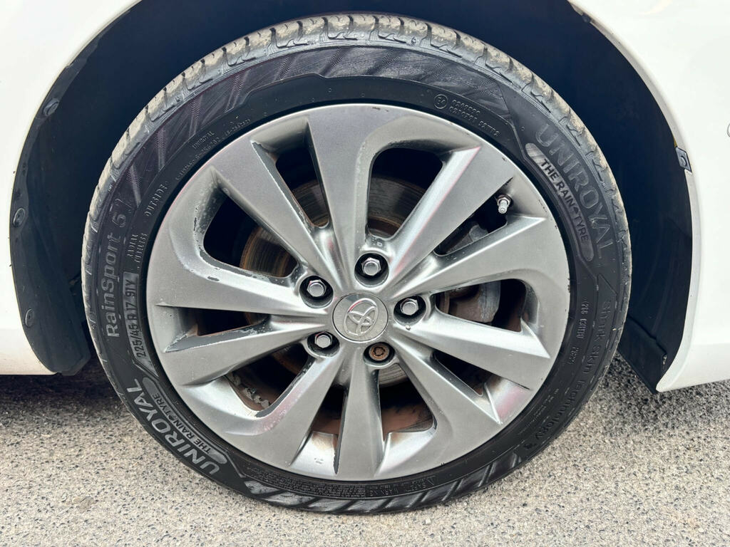 Toyota Auris 1.8 Vvt-i Icon Plus 98 Bhp Blue #33