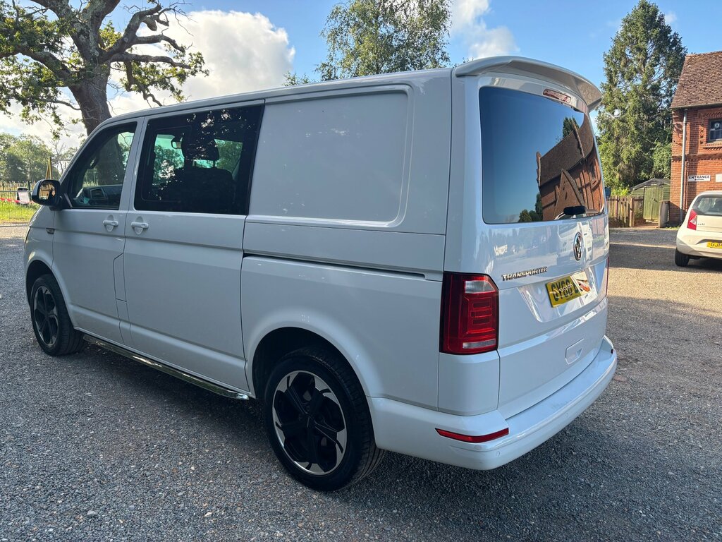 Volkswagen Transporter 2.0 Tdi T30 Bluemotion Tech Highline Kombi Double White #5