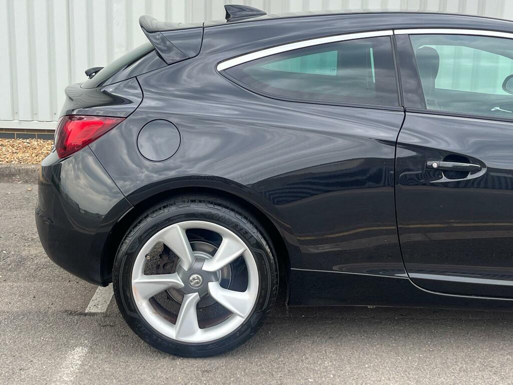 Vauxhall Astra GTC Coupe 1.6 Cdti Ecoflex Limited Edition Euro 6 Ss White #14
