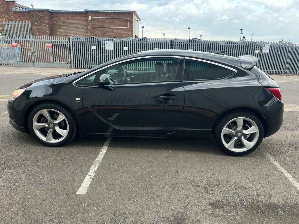 Vauxhall Astra GTC Coupe 1.6 Cdti Ecoflex Limited Edition Euro 6 Ss White #21