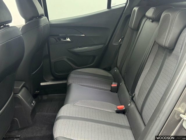 Peugeot 2008 2021 1.2 Puretech Allure Premium Suv Ma Grey #5