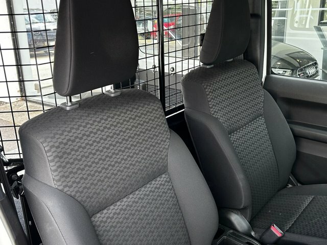 Suzuki Jimny 1.5 Lcv Allgrip Euro 6 White #25