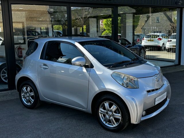 Toyota IQ Hatchback Silver #3
