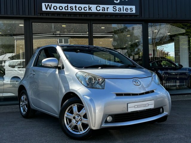 Toyota IQ Hatchback Silver