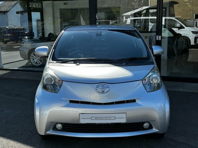 Toyota IQ 1.3L 3 Silver #9