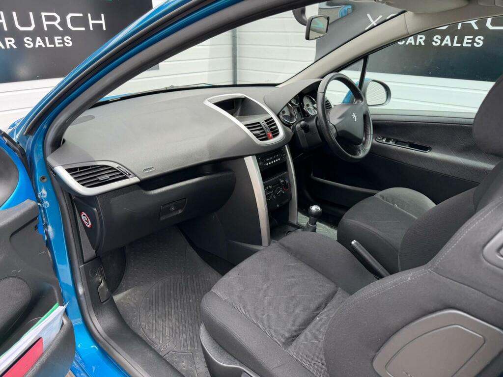 Peugeot 207 207 S Hdi 67 Red #17