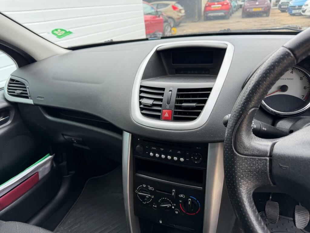 Peugeot 207 207 S Hdi 67 Red #22