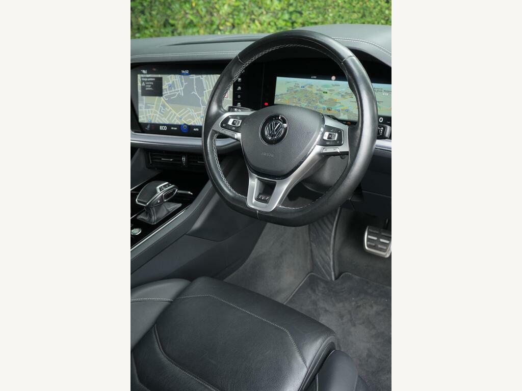 Volkswagen Touareg V6 R-line Tech Tdi White #43