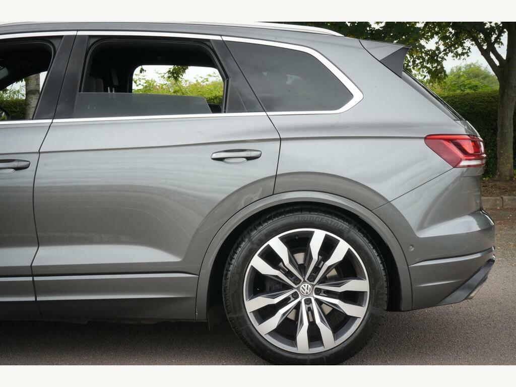 Volkswagen Touareg V6 R-line Tech Tdi White #22
