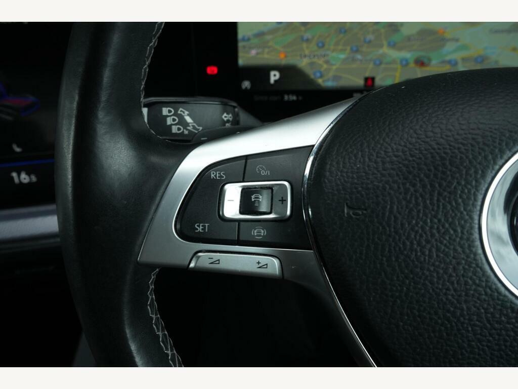 Volkswagen Touareg V6 R-line Tech Tdi White #51