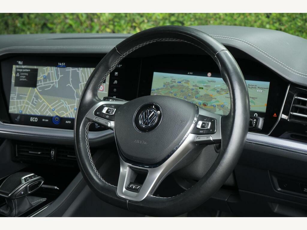 Volkswagen Touareg 3.0 Tdi V6 R-line Tech Tiptronic 4Motion Euro 6 S Grey #2
