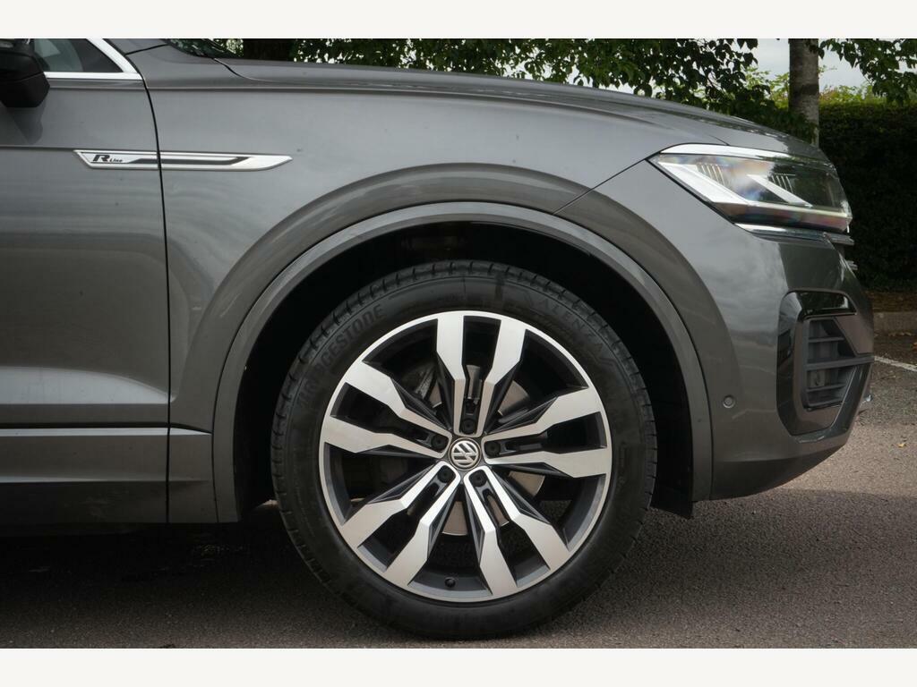 Volkswagen Touareg V6 R-line Tech Tdi White #25