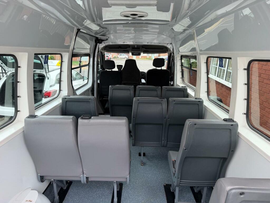 Renault Master 2.3 Dci 125 Lm35 Minibus Lwb Medium Roof White #5