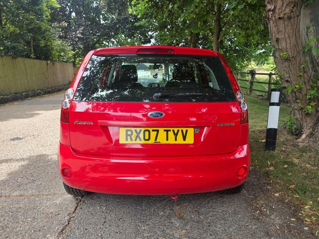 Ford Fiesta 1.25 Zetec Climate Red #4