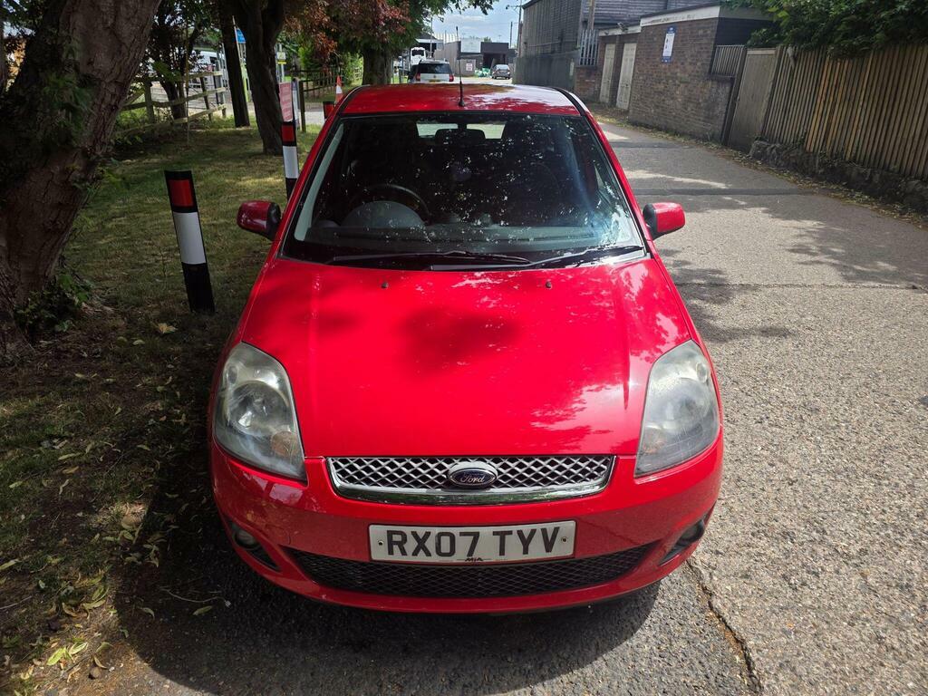 Ford Fiesta 1.25 Zetec Climate Red #2