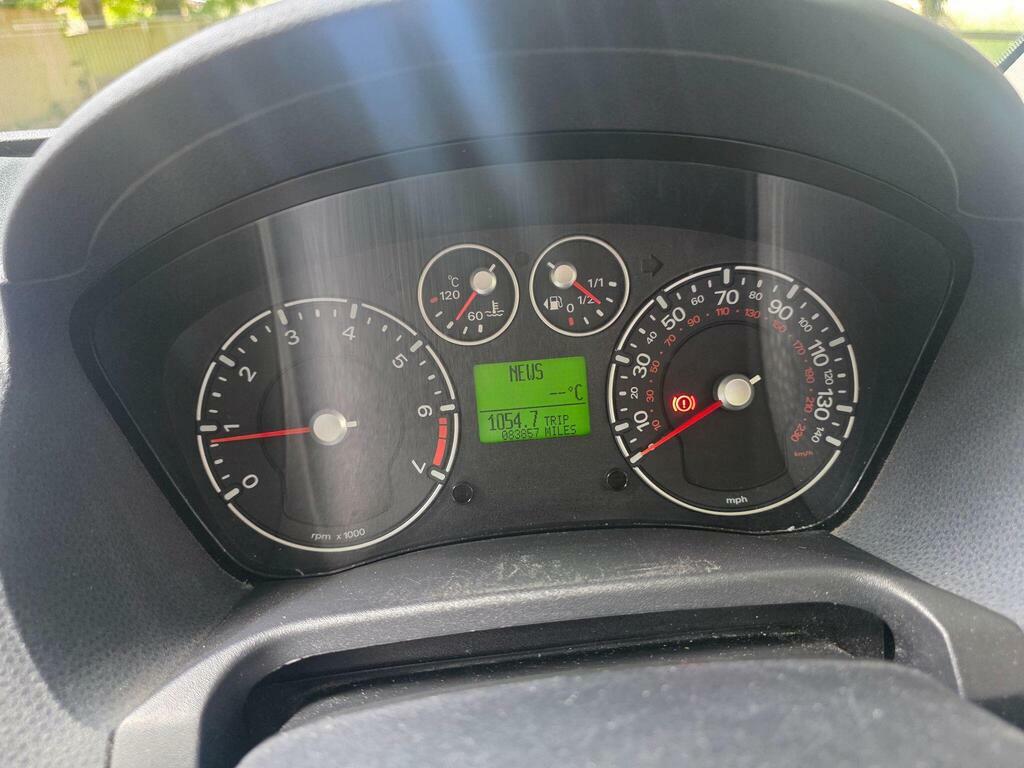 Ford Fiesta 1.4 Zetec Climate Hatchback 147 Silver #18