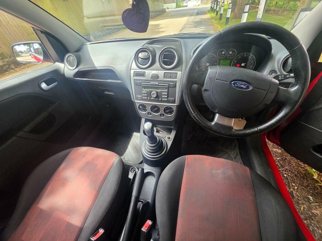 Ford Fiesta 1.4 Zetec Climate Hatchback 147 Silver #16
