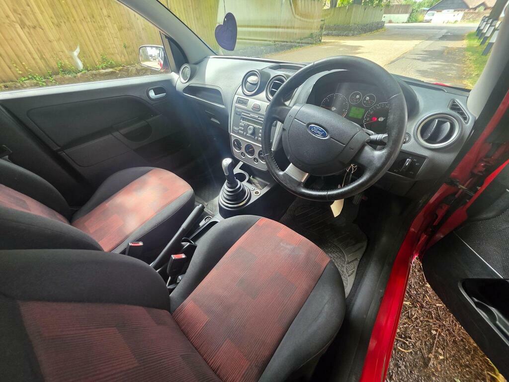 Ford Fiesta 1.4 Zetec Climate Hatchback 147 Silver #14