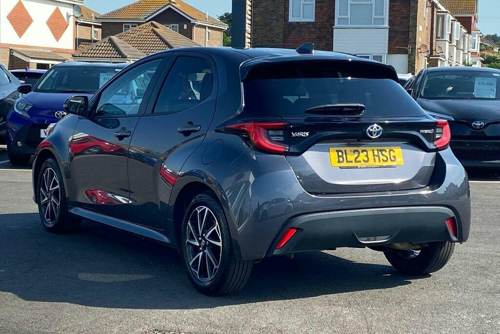 Toyota Yaris 1.5 Vvt H Design Hatchback Hybrid E Cvt BL23HSG Grey #4