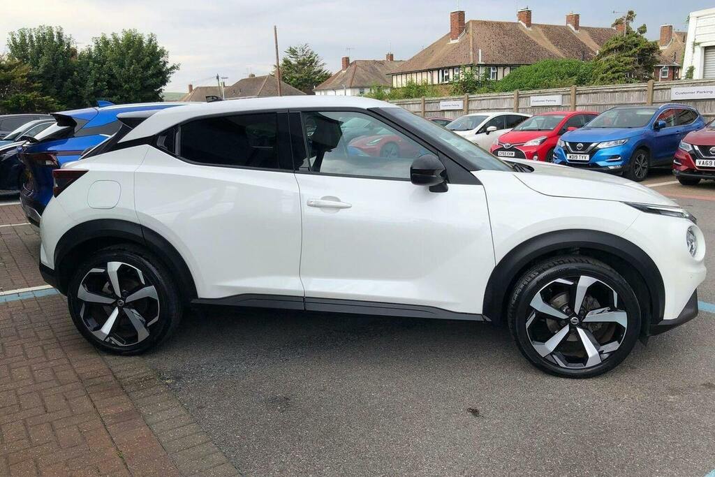 Nissan Juke 1.0 Dig T N Connecta Suv White #2