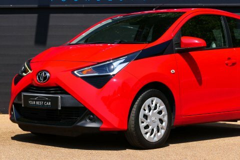 Toyota Aygo X -Play Tss Vvt-i Red #6