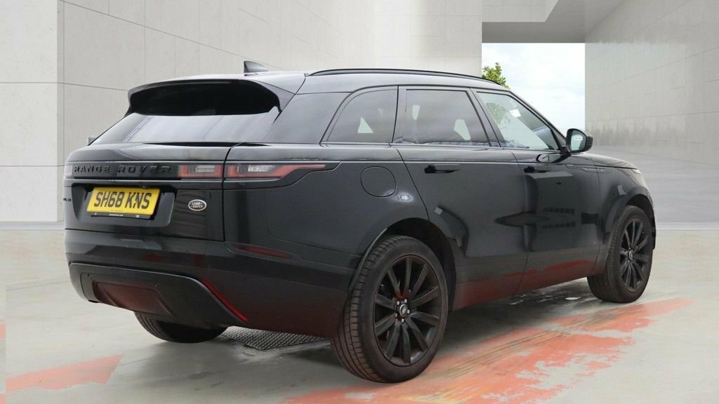 Land Rover Range Rover Velar 2L S Black #4