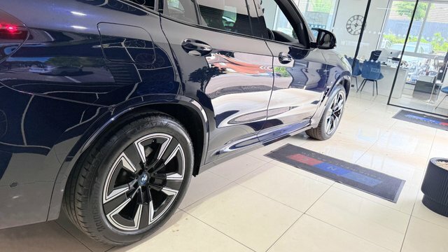 BMW iX3 80Kwh M Sport Black #6