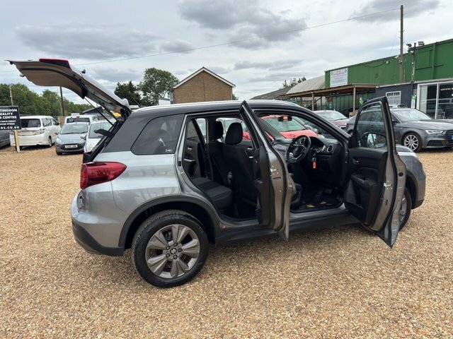 Suzuki Vitara 1.0 Boosterjet Sz-t Euro 6 S S White #15