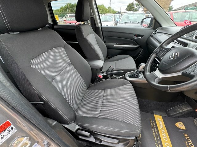 Suzuki Vitara 1.0 Boosterjet Sz-t Euro 6 S S White #24