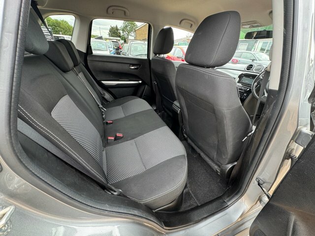 Suzuki Vitara 1.0 Boosterjet Sz-t Euro 6 S S White #32