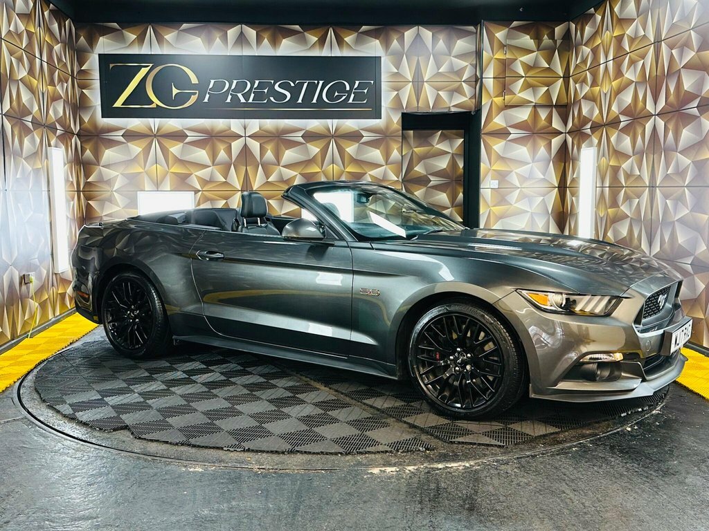 Ford Mustang 5L Gt Grey